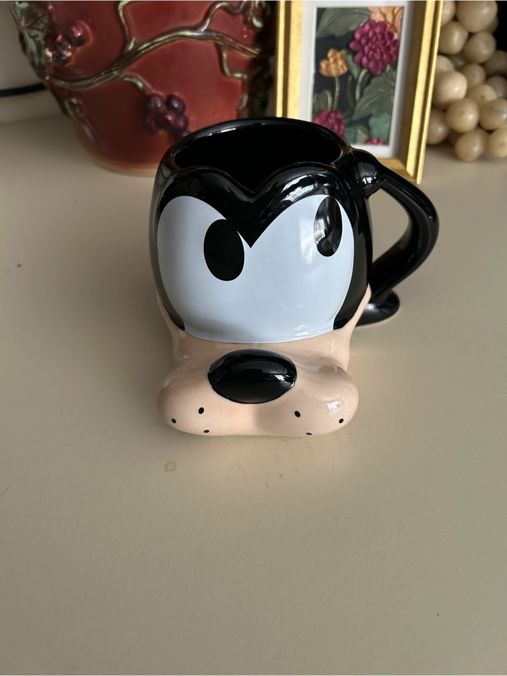 Disney Goofy Ceramic Character Mug in Black, White, Peach